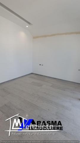 Un appartement s+2 à vendre de 150 m2