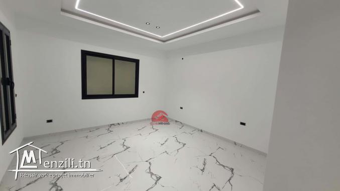 VILLA DE PLAIN-PIED AVEC PISCINE À HOUMT SOUK DJERBA ZA - RÉF V705