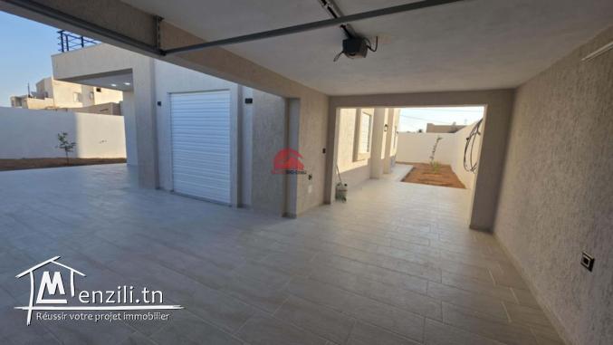 VILLA NEUVE À DJERBA HOUMT SOUK ZU - RÉF V719