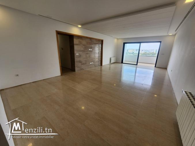 Grand S+3 Avec Chambre service jardin Carthage