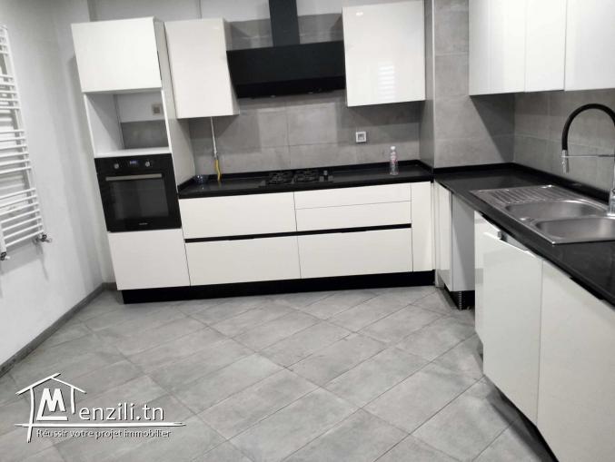 Grand S+3 Avec Chambre service jardin Carthage