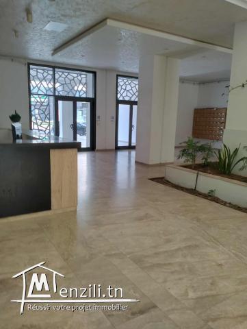 Grand  S+3  Avec Chambre service jardin Carthage