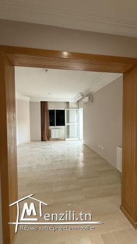 A louer appartement S+2 cité Nasr 2, derrière clinique Amilcar.