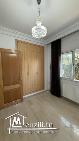 A louer appartement S+2 cité Nasr 2, derrière clinique Amilcar.