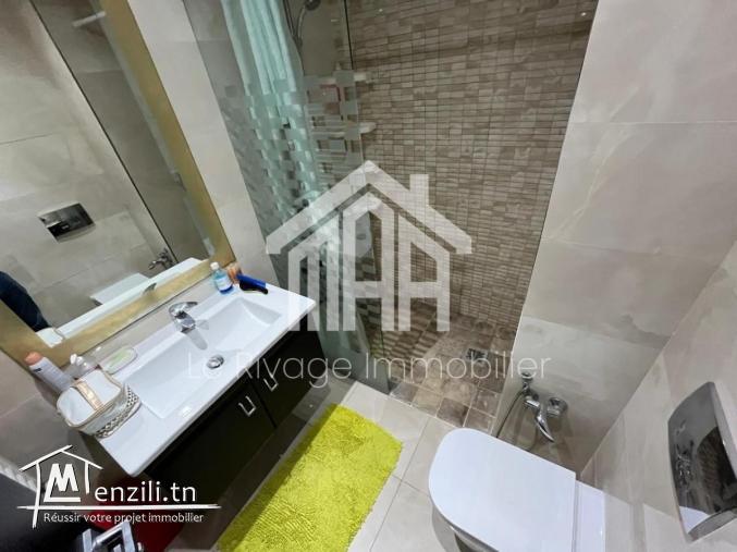 un appartement de 460 m2  avec jardin