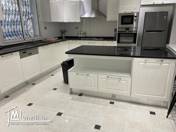 À vendre Grande maison familiale