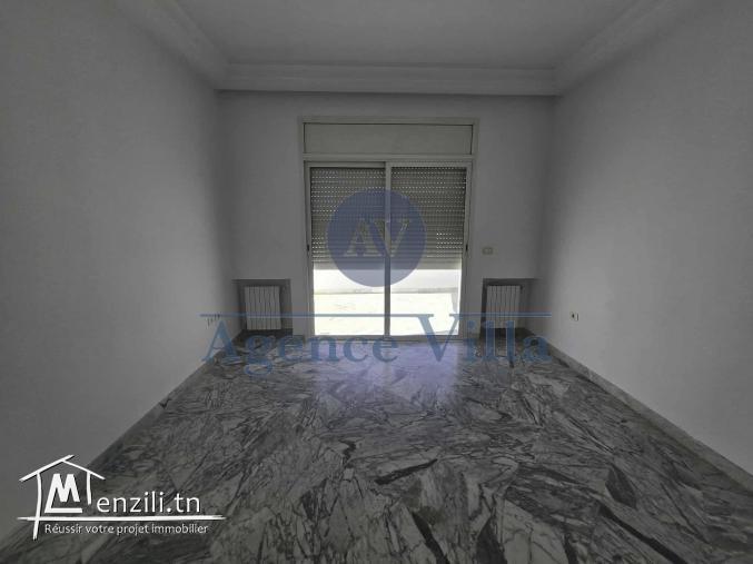 À Louer – Villa avec jardin à La Marsa