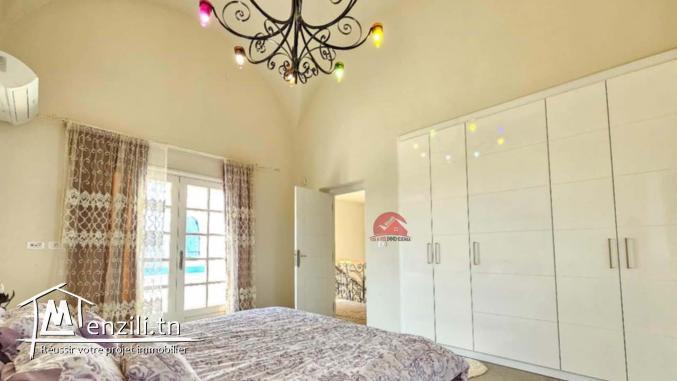 VILLA AVEC PISCINE À HOUMT SOUK DJERBA - RÉF L768