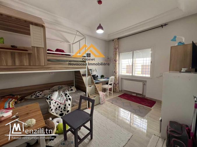 À Vendre – Bel Appartement S+3 à Hergla