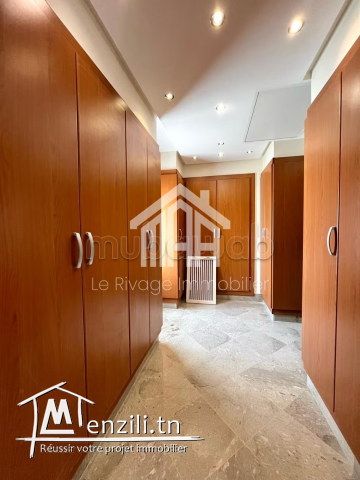 un triplex S4 à la marsa nassim