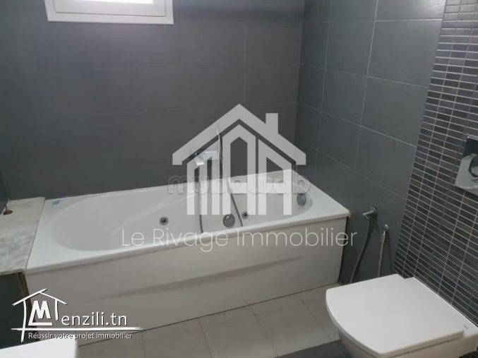 une villa S4 avec vue mer  à la marsa