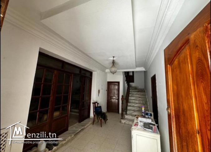 À louer – Villa à usage bureautique à Menzah 5