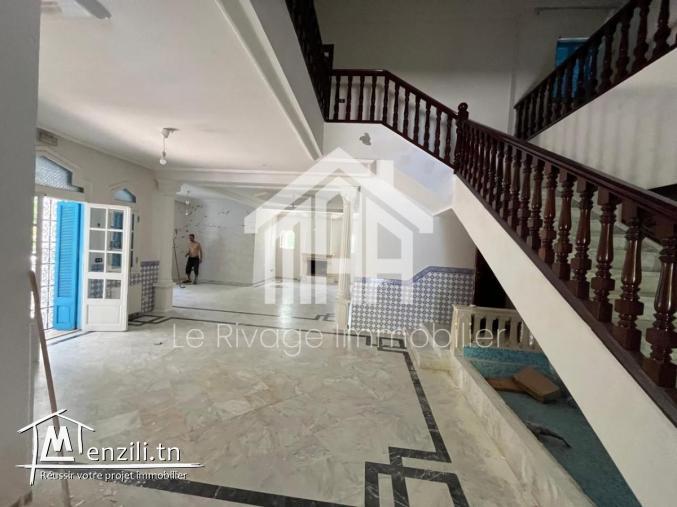 une spacieuse villa S+6