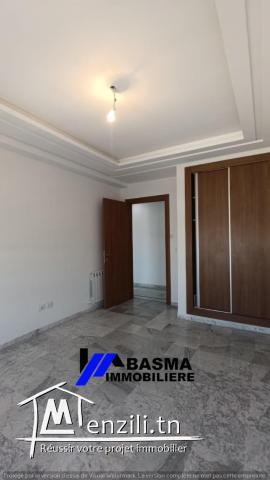 A VENDRE: Un appartement S+2 à Khzema Est