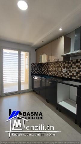A VENDRE: Un appartement S+2 à Khzema Est
