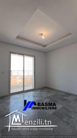 A VENDRE: Un appartement S+2 à Khzema Est
