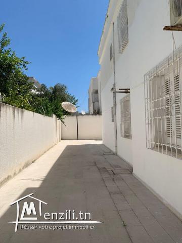 Maison à louer pour bureaux