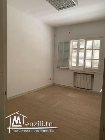 Maison à louer pour bureaux