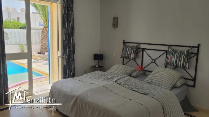 A VENDRE EN ZT BELLE VILLA AVEC PISCINE PRIVÉE - RÉF V623