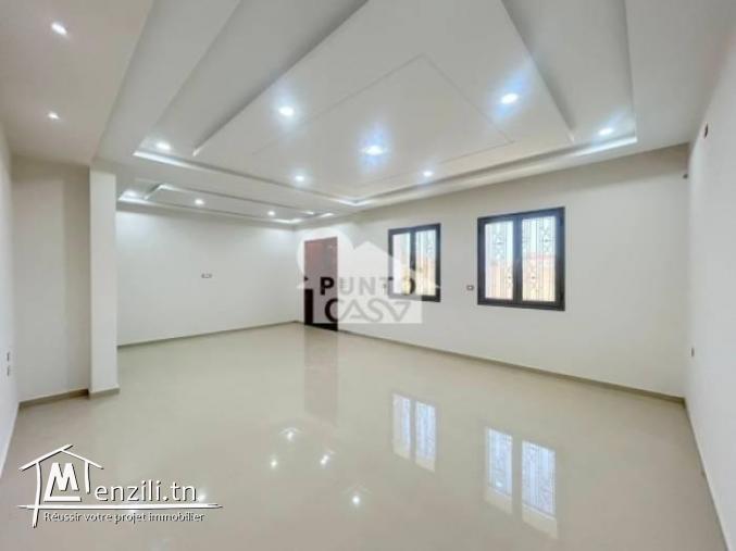 Villa Indépendante à Vendre - Rejiche   Mahdia