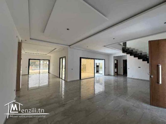 V560 Villa NADINE ELMONCHAR VILLA