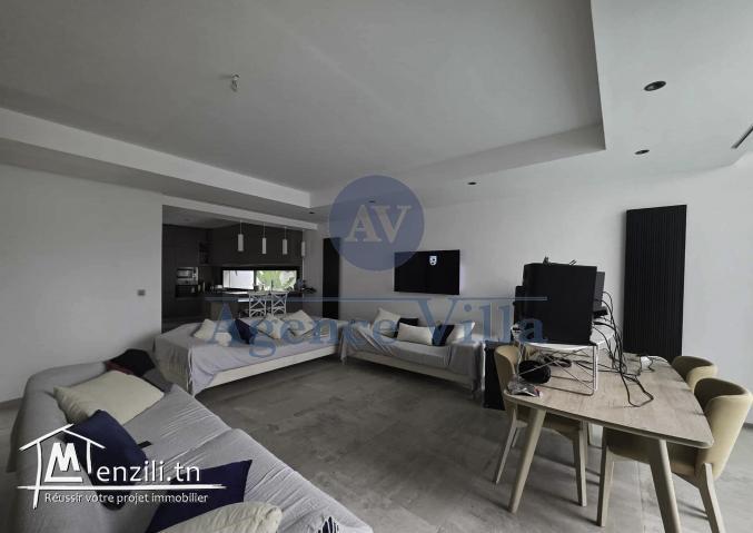 une villa meublée à la soukra avec piscine