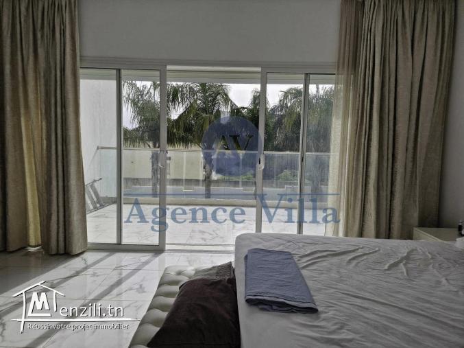 une villa meublée à la soukra avec piscine