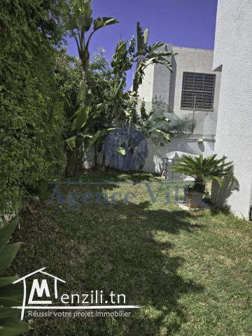 une villa meublée à la soukra avec piscine