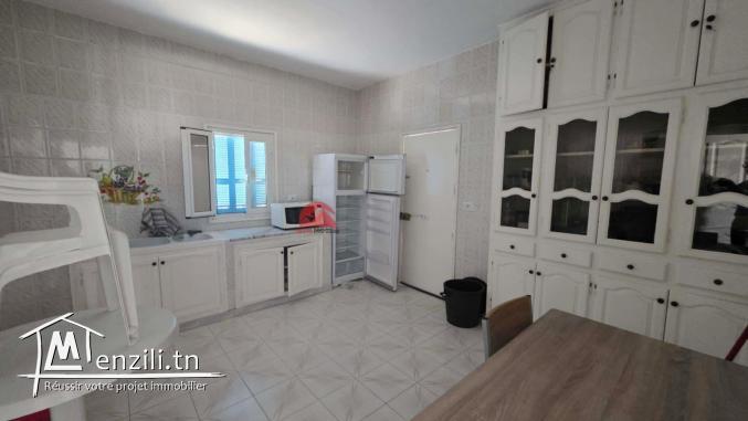MAISON AVEC TERRAIN À VENDRE À HOUMT SOUK DJERBA ZA - RÉF V724