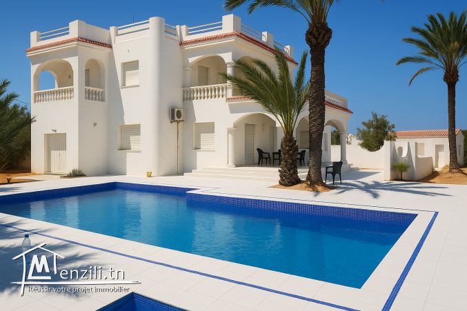 Grande villa en face la plage