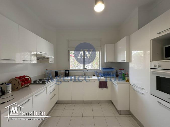 une villa s6 à gammarth