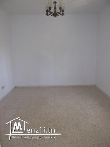 un etage de villa a louer a la Marsa