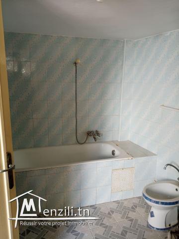 une maison arabe propre en plein centre ville