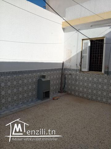 une maison arabe propre en plein centre ville