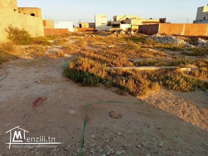 Terrain de 350 m2 à vendre