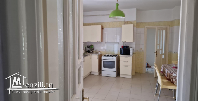 Appartement 4 pièces 190 m2 à hammam lif