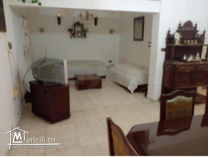 Maison 370 m² à vendre à El Fahes Cité saada 1