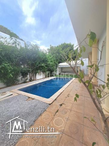 À louer : Élégante villa S+5 avec piscine à La Marsa Cube