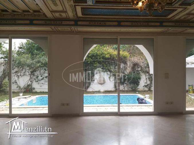 À louer : Élégante villa S+5 avec piscine à La Marsa Cube