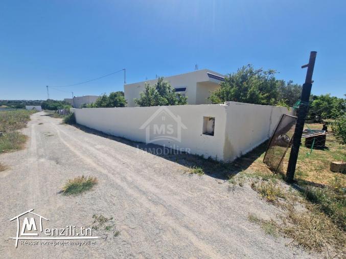Terrain de 4000 m² à vendre à 100 MD à Hammamet Sud 51355351