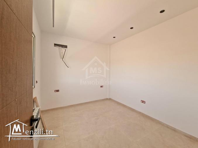 Un duplex S+5 avec piscine à Hammamet Sud à vendre 51355351