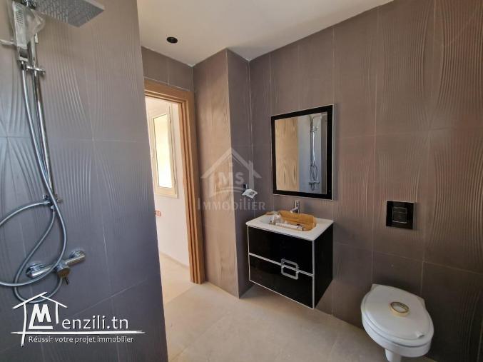 Un duplex S+5 avec piscine à Hammamet Sud à vendre 51355351