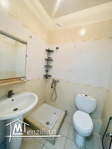 A vendre Appartement S+4 à L'aouina