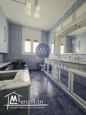 une villa s5 à la marsa Cité Les Pins