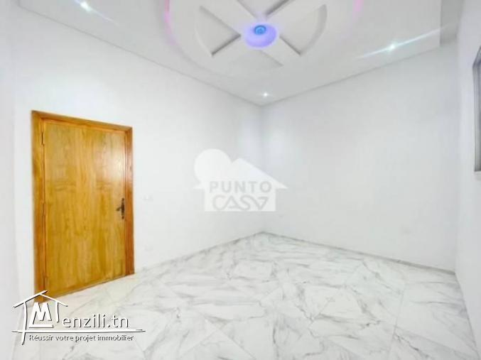 Maison De Style Traditionnel à Vendre – Centre  Ville de Monastir