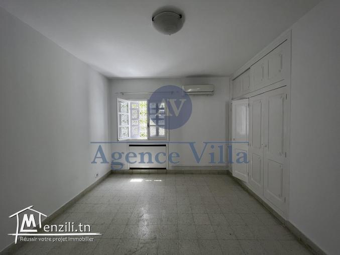 une villa s5 à la marsa avec piscine