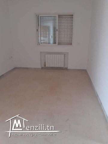 Villa 3 pièces avec grand jardin Ons1