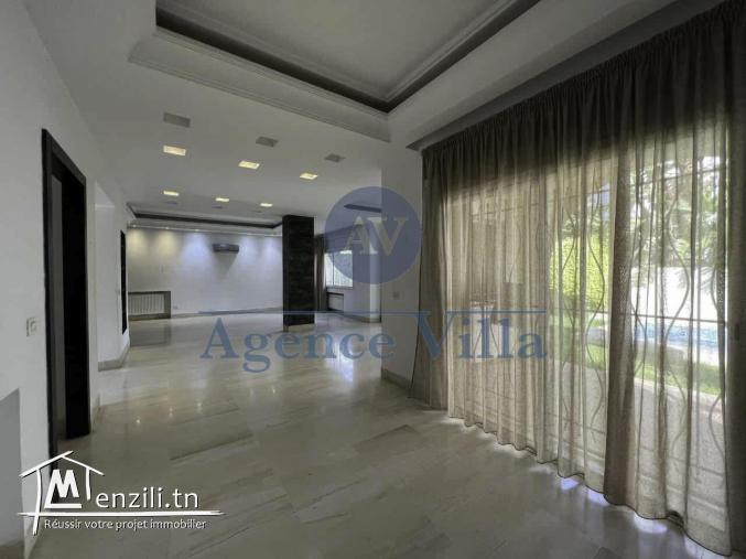 une villa s6 au lac2 avec piscine et jardin