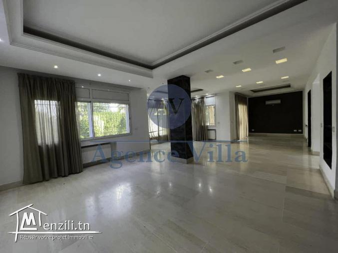 une villa s6 au lac2 avec piscine et jardin