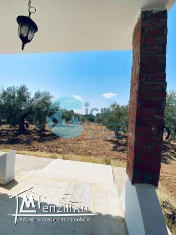 Ferme à Vendre  – À Quelques Minutes du Sousse Mall Proche Éco-Village